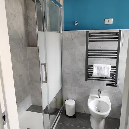 Libra & 4* Σαλέρνο